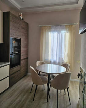 5-к квартира, вторичка, 130м2, 6/6 этаж