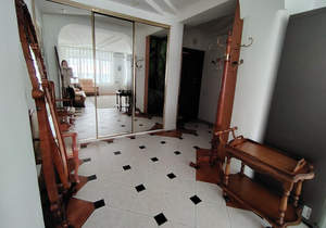 3-к квартира, вторичка, 90м2, 3/5 этаж