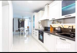 3-к квартира, вторичка, 170м2, 6/11 этаж