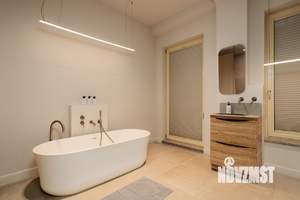 Студия квартира, вторичка, 48м2, 1/8 этаж