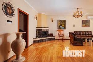 3-к квартира, вторичка, 103м2, 4/4 этаж
