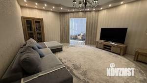 3-к квартира, вторичка, 147м2, 3/16 этаж