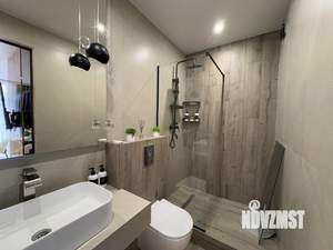2-к квартира, вторичка, 64м2, 10/18 этаж
