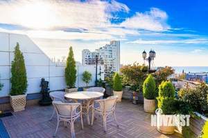 3-к квартира, вторичка, 129м2, 8/10 этаж