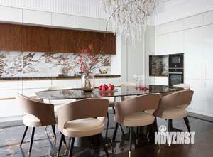 4-к квартира, вторичка, 215м2, 7/10 этаж