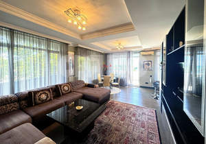 3-к квартира, вторичка, 130м2, 3/9 этаж