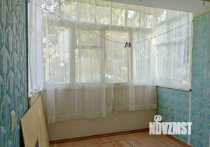 2-к квартира, вторичка, 44м2, 1/4 этаж