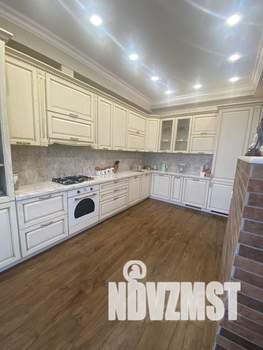 4-к квартира, вторичка, 150м2, 3/5 этаж