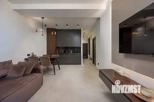 2-к квартира, вторичка, 70м2, 8/25 этаж
