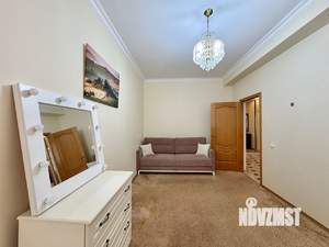 4-к квартира, вторичка, 136м2, 2/5 этаж