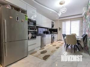 2-к квартира, вторичка, 55м2, 1/12 этаж