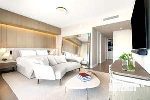 2-к квартира, вторичка, 95м2, 18/27 этаж