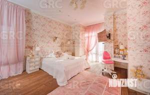 3-к квартира, вторичка, 300м2, 9/10 этаж