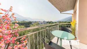 2-к квартира, вторичка, 62м2, 5/5 этаж