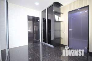 2-к квартира, вторичка, 100м2, 9/25 этаж
