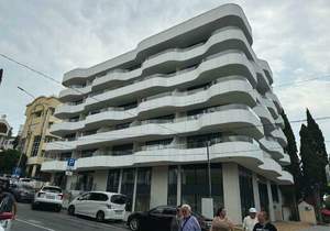 3-к квартира, вторичка, 100м2, 3/6 этаж