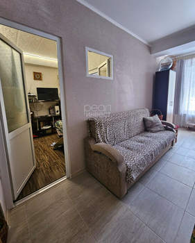 2-к квартира, вторичка, 45м2, 1/9 этаж