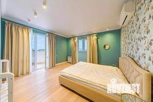 3-к квартира, вторичка, 130м2, 15/22 этаж