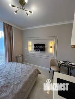 Студия квартира, вторичка, 17м2, 1/20 этаж