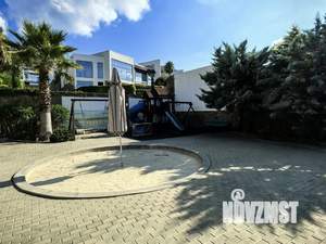 Студия квартира, вторичка, 70м2, 1/4 этаж