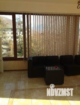 3-к квартира, вторичка, 98м2, 1/4 этаж