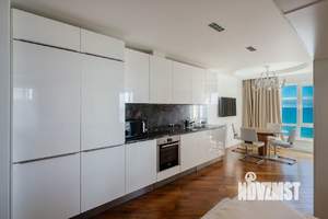 2-к квартира, вторичка, 110м2, 18/25 этаж