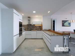 3-к квартира, вторичка, 135м2, 15/23 этаж
