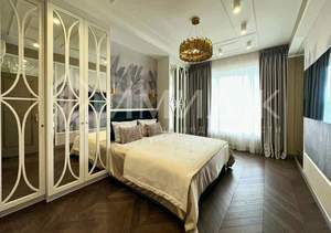 2-к квартира, вторичка, 131м2, 8/9 этаж