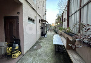 3-к квартира, вторичка, 100м2, 1/5 этаж