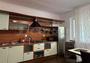 3-к квартира, вторичка, 125м2, 1/3 этаж