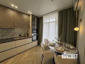 2-к квартира, вторичка, 64м2, 10/18 этаж