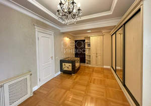 3-к квартира, вторичка, 90м2, 6/19 этаж