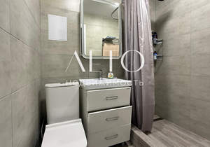 2-к квартира, вторичка, 52м2, 1/5 этаж
