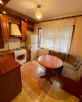 2-к квартира, вторичка, 33м2, 3/5 этаж