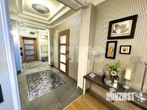3-к квартира, вторичка, 200м2, 8/13 этаж