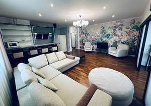 3-к квартира, вторичка, 116м2, 1/1 этаж