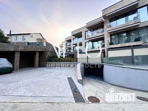 Студия квартира, вторичка, 144м2, 1/3 этаж