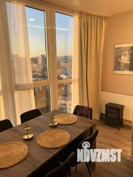 2-к квартира, вторичка, 63м2, 10/18 этаж