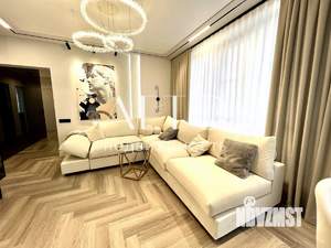 3-к квартира, вторичка, 75м2, 10/19 этаж