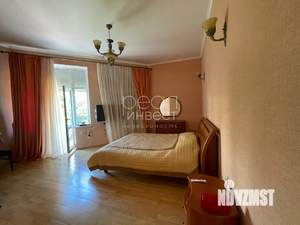 4-к квартира, вторичка, 238м2, 4/4 этаж