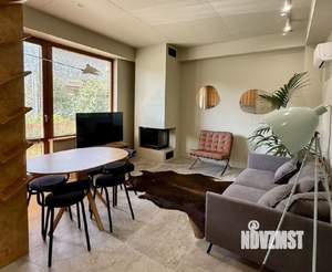 2-к квартира, вторичка, 80м2, 2/4 этаж