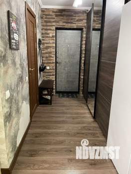 2-к квартира, вторичка, 56м2, 1/9 этаж