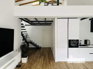 4-к квартира, вторичка, 130м2, 3/3 этаж