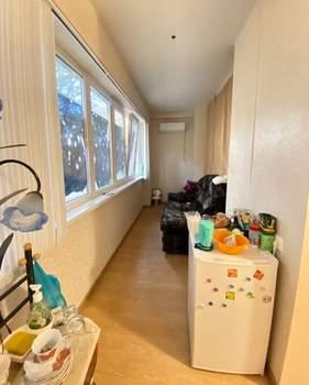 2-к квартира, вторичка, 63м2, 1/12 этаж