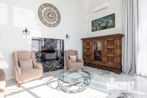 3-к квартира, вторичка, 140м2, 7/12 этаж