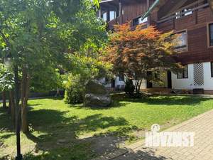 3-к квартира, вторичка, 100м2, 2/4 этаж