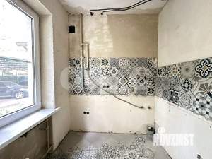 2-к квартира, вторичка, 43м2, 1/4 этаж