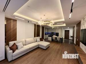 3-к квартира, вторичка, 130м2, 19/27 этаж