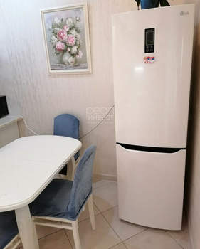 2-к квартира, вторичка, 74м2, 1/5 этаж