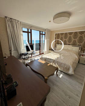 3-к квартира, вторичка, 129м2, 4/4 этаж